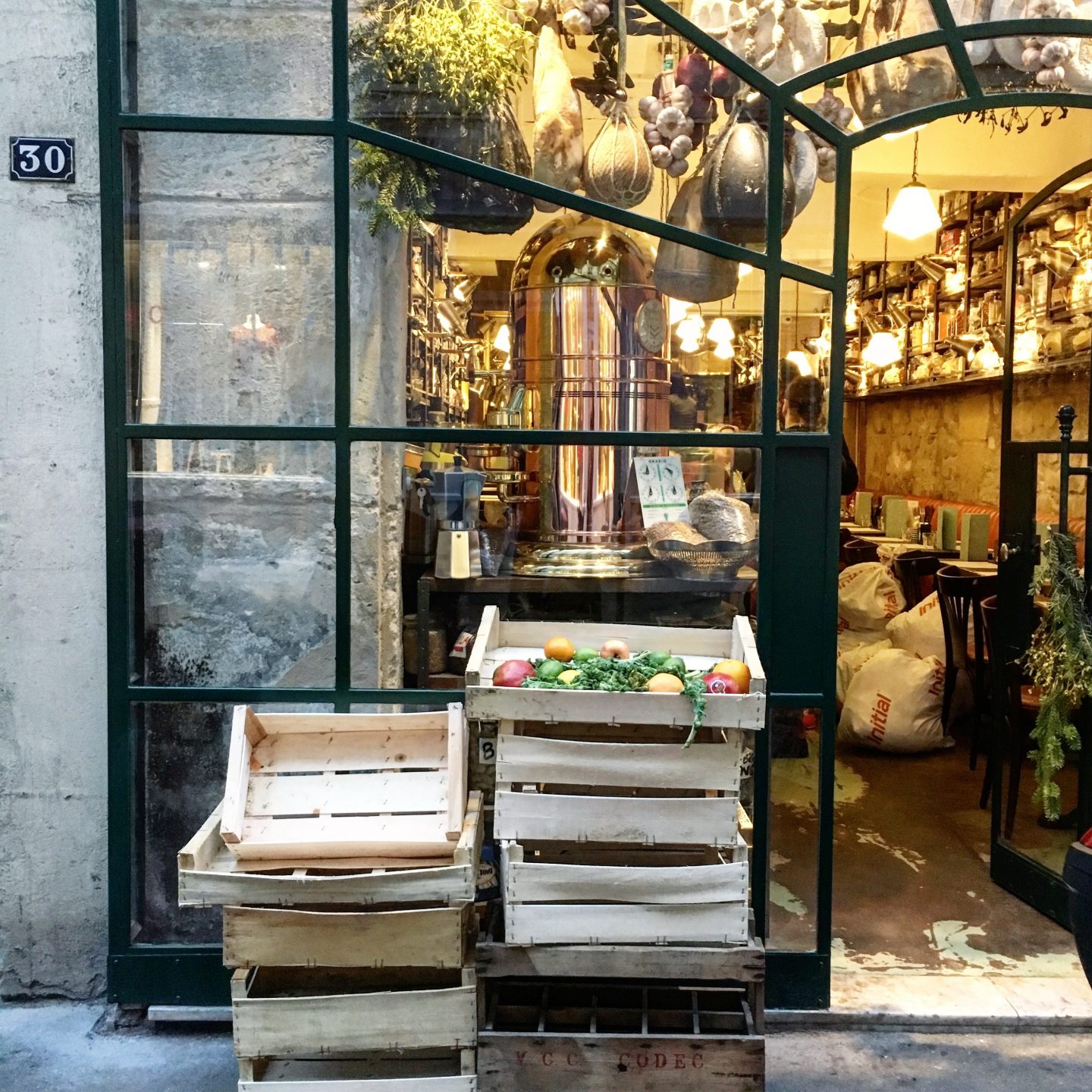 Re-voir Paris