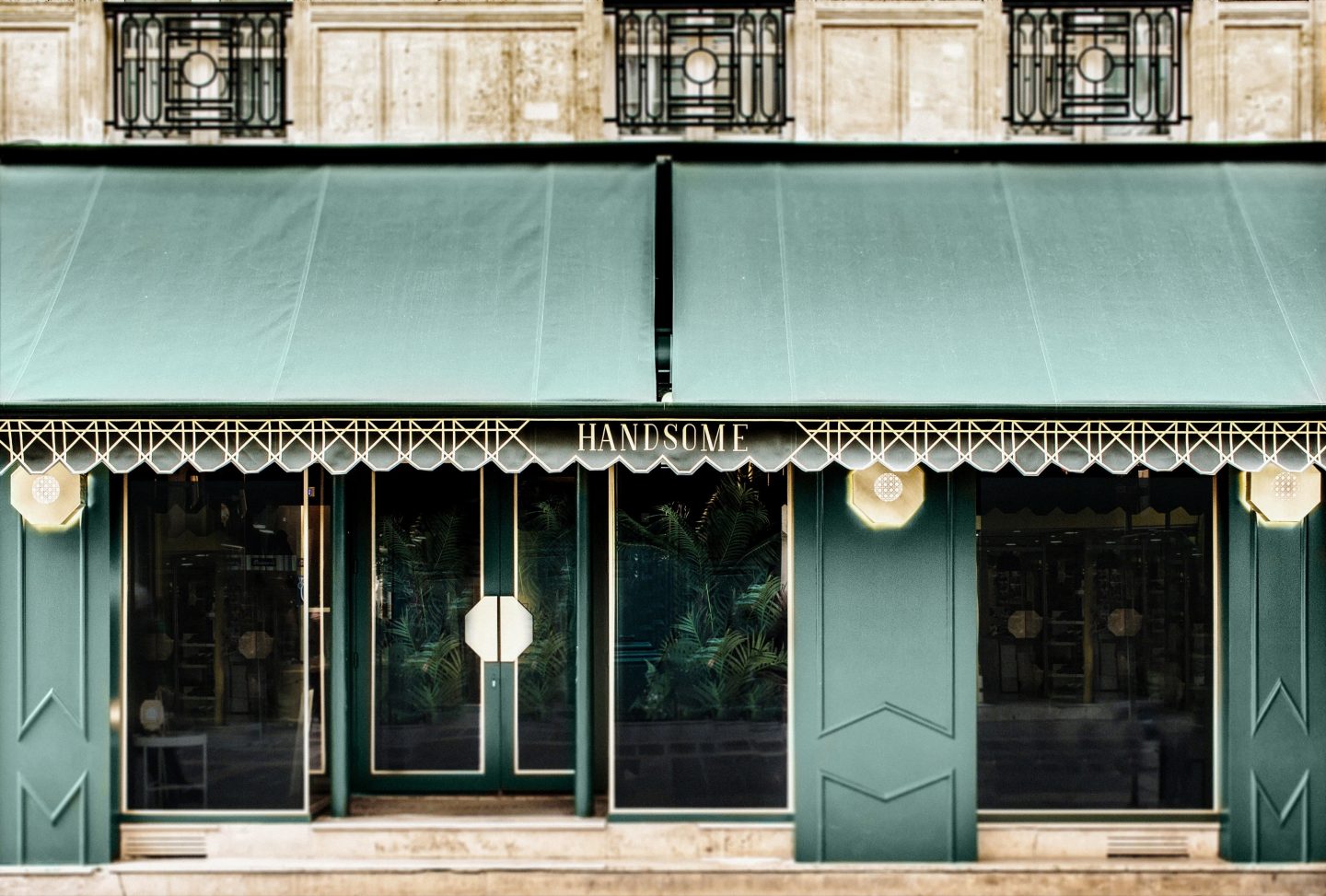 Re-voir Paris