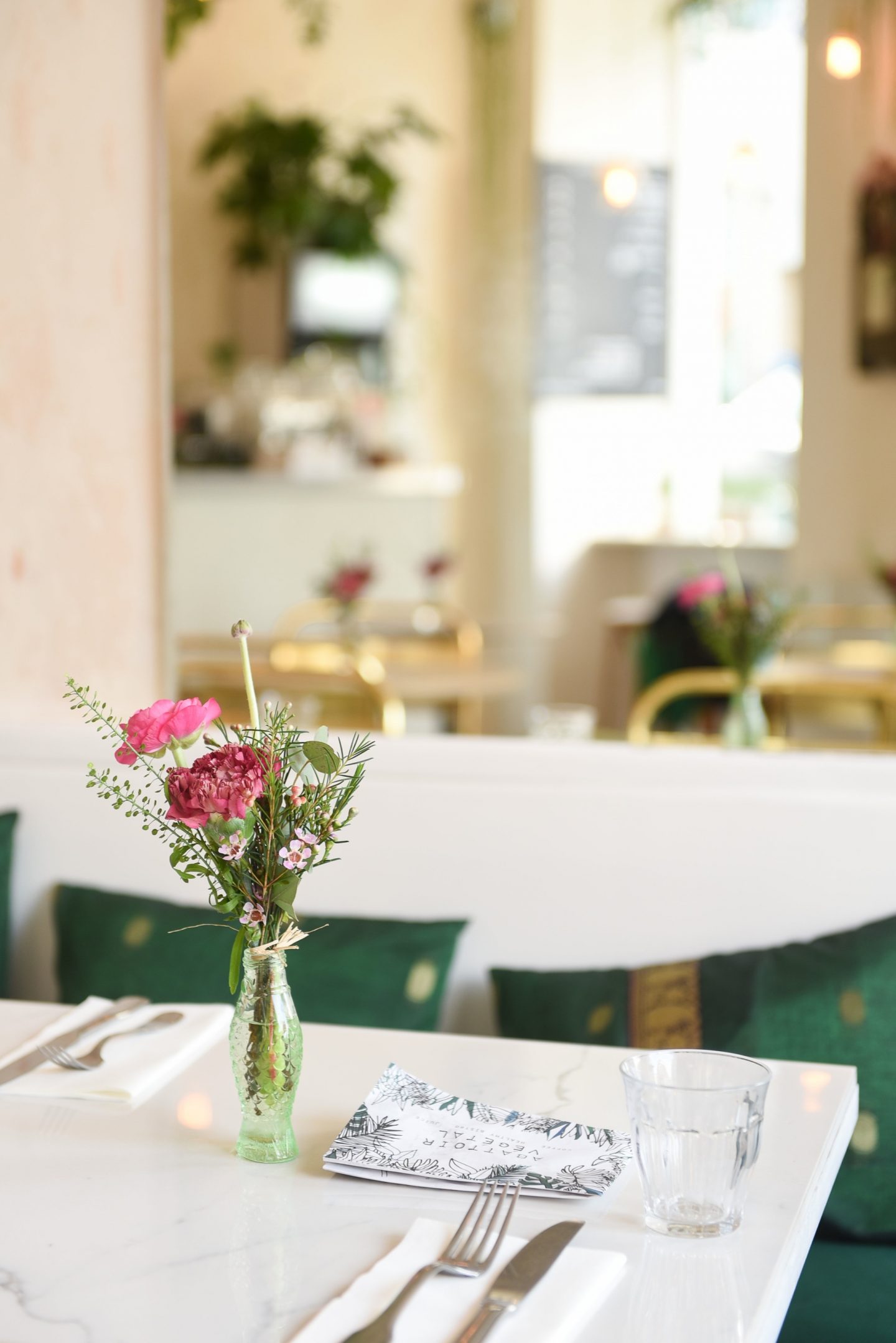 Re-voir Paris