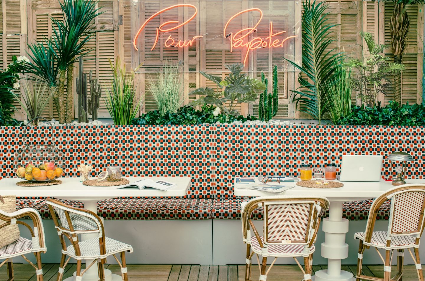 Re-voir Paris