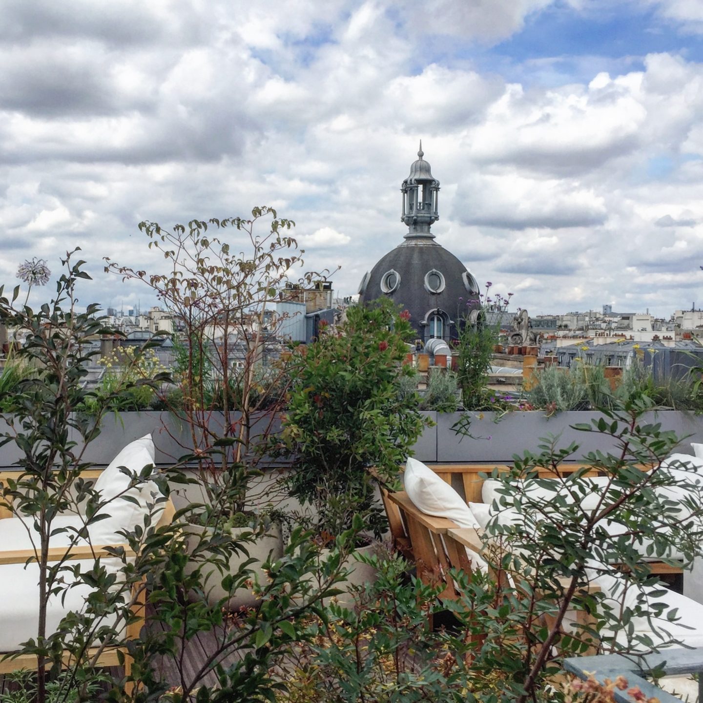 Re-voir Paris