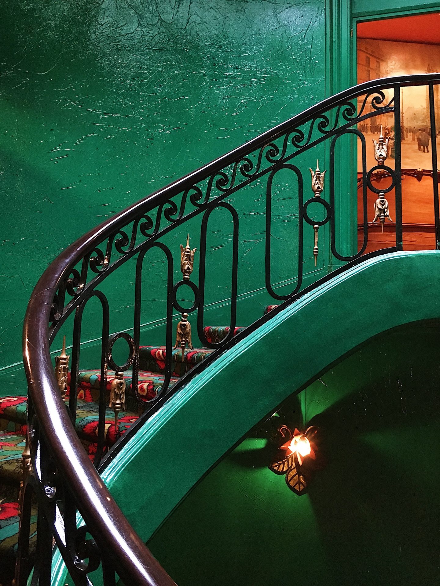 Re-voir Paris