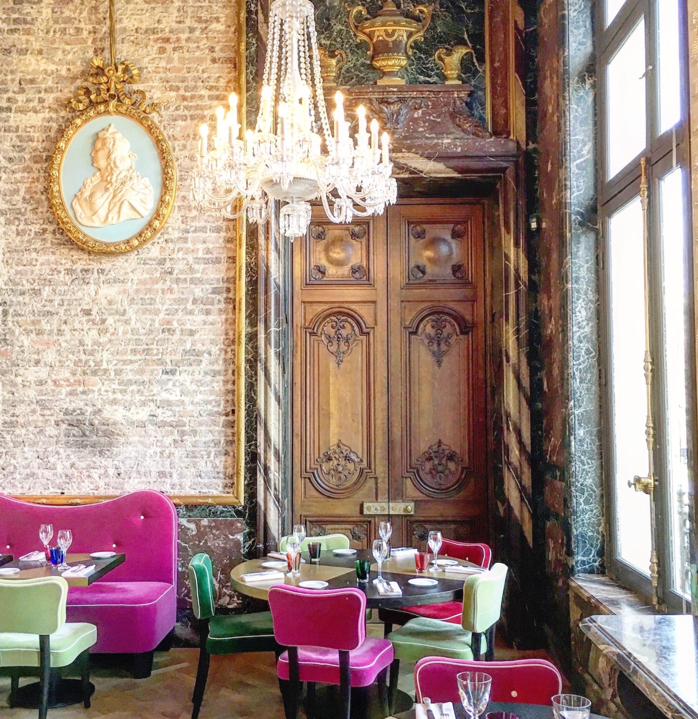 Re-voir Paris