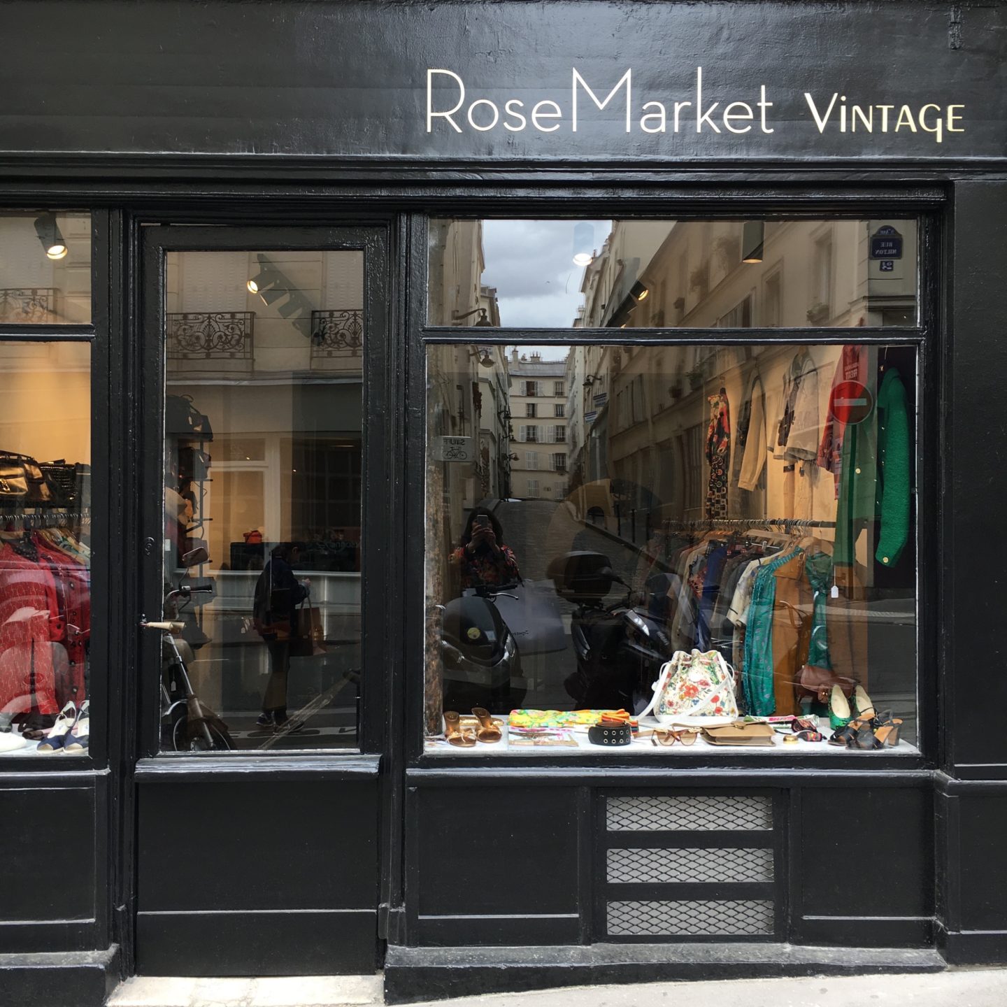 Re-voir Paris