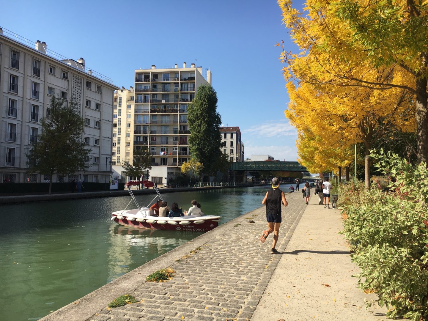 Re-voir Paris
