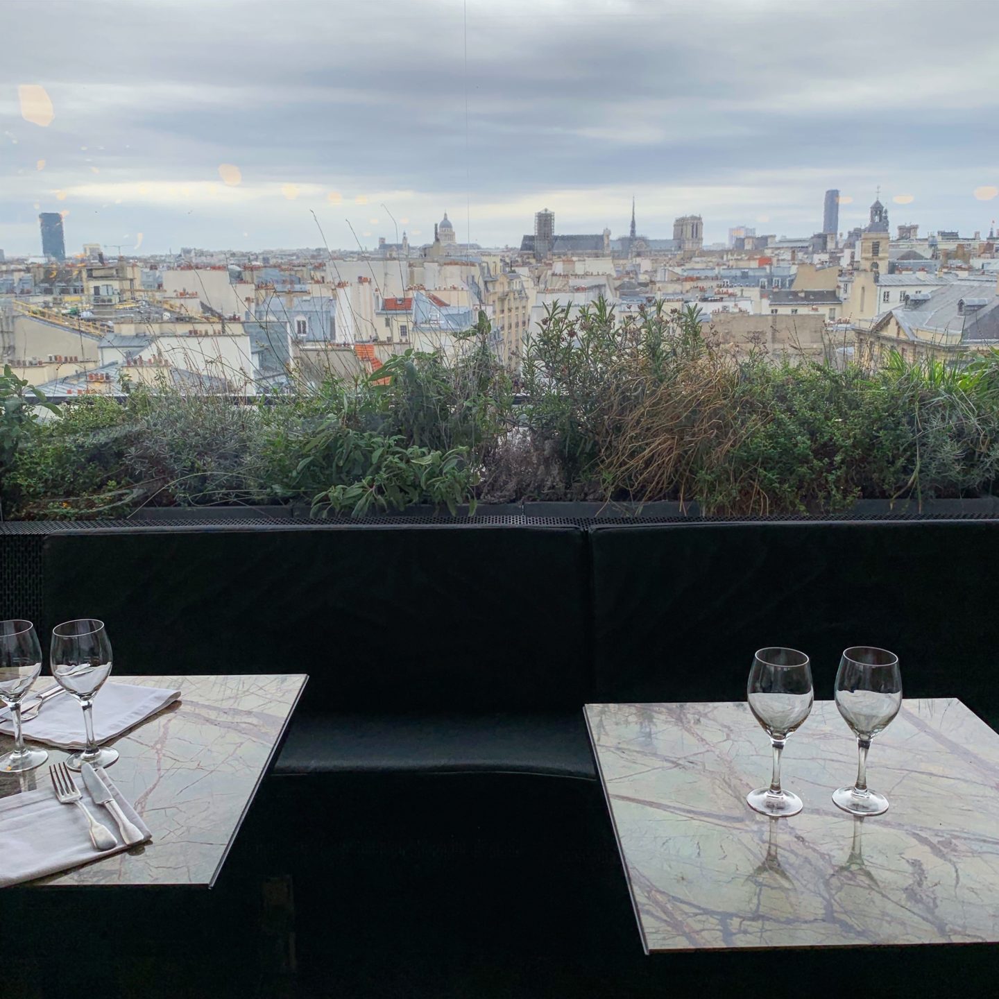 Re-voir Paris