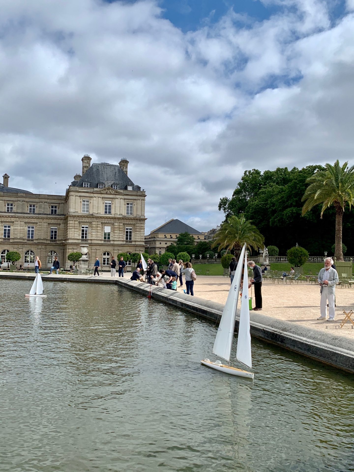 Re-voir Paris