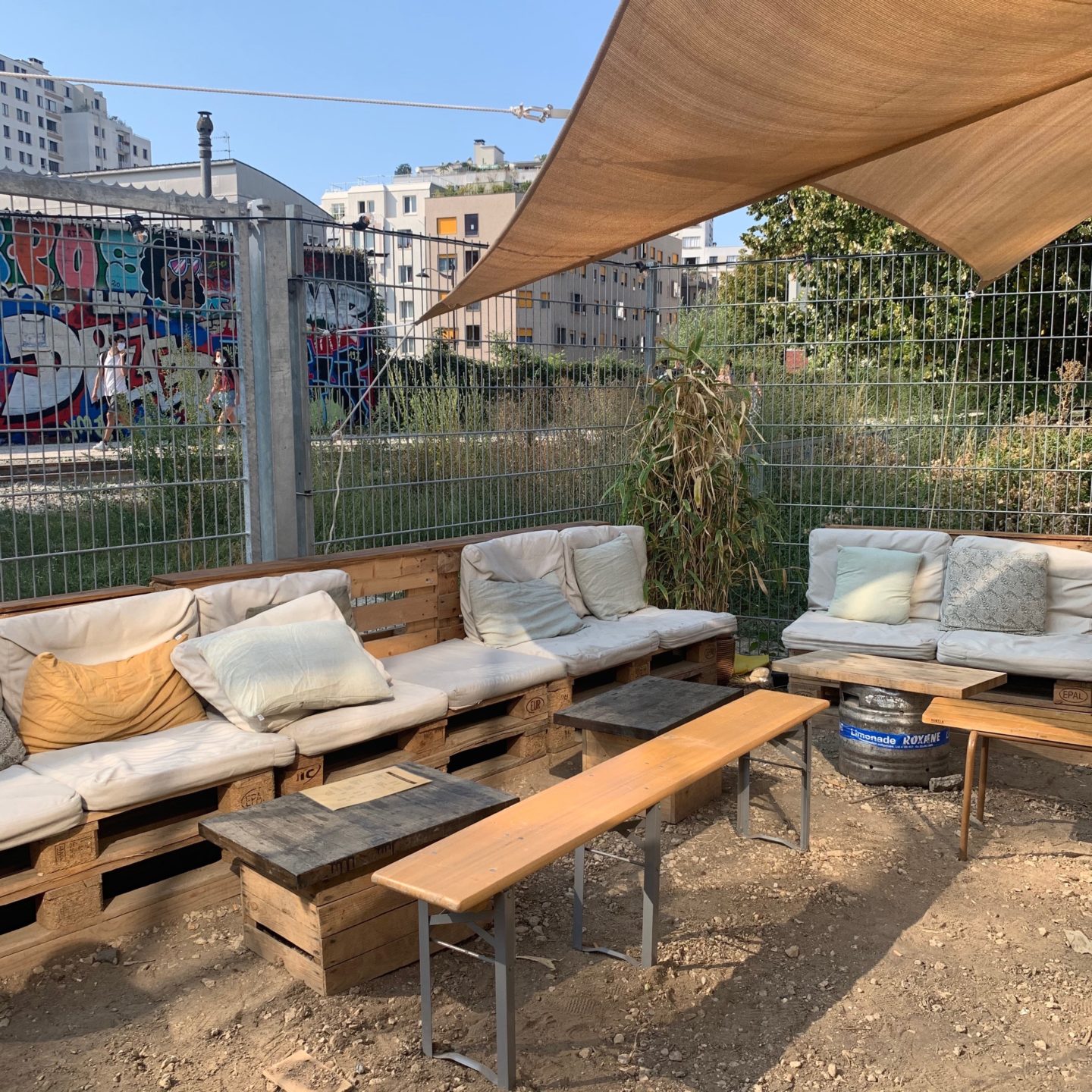 Re-voir Paris