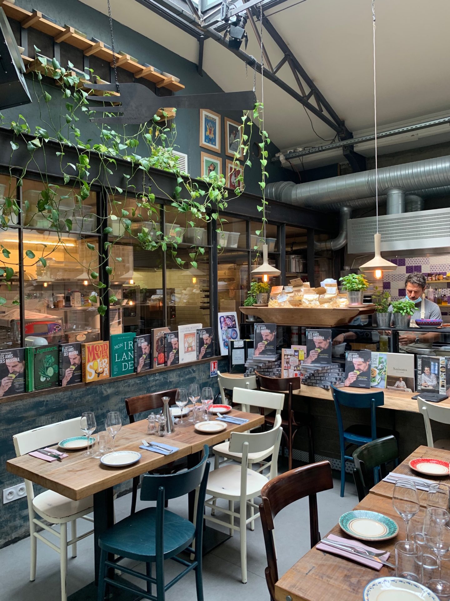 Re-voir Paris
